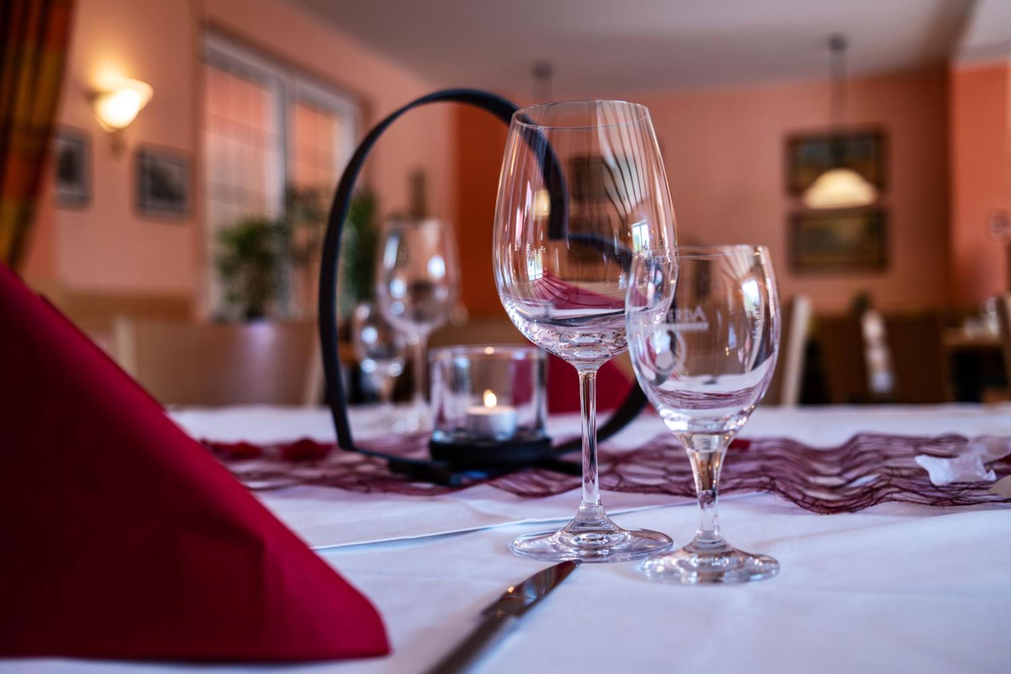 Restaurant & Hotel Storchenklause Storkow  Extérieur photo