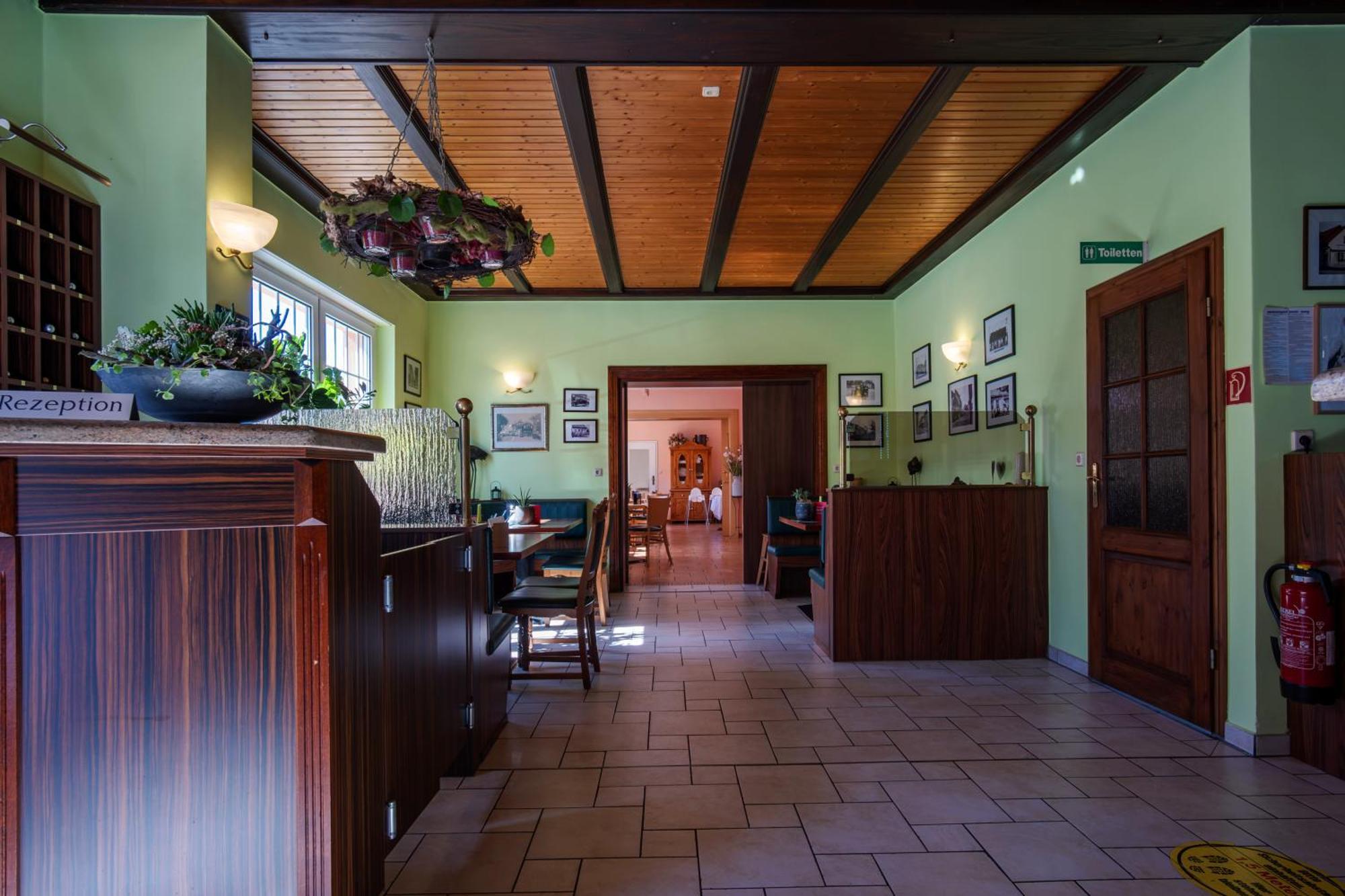 Restaurant & Hotel Storchenklause Storkow  Extérieur photo