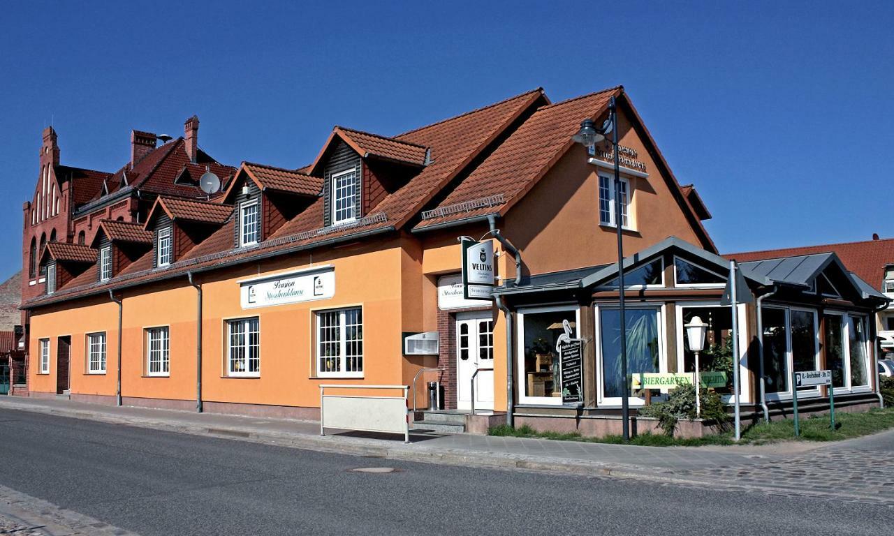 Restaurant & Hotel Storchenklause Storkow  Extérieur photo